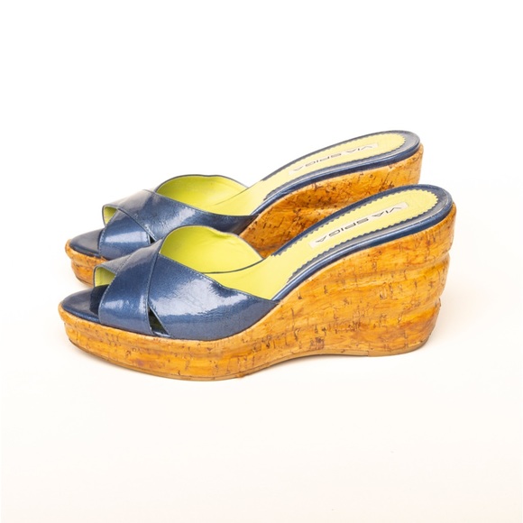Blue Patent leather Via Spaga Wedge espadrilles size 6 1/2. - Picture 2 of 9